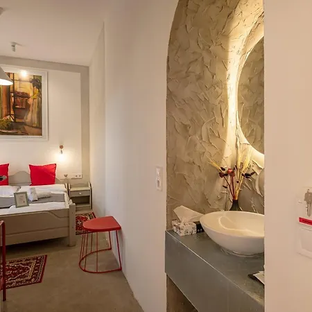 Kabala Bed & Breakfast 3*