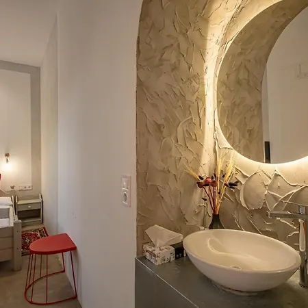 לינה וארוחת בוקר Kabala 3*